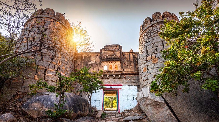 Anegundi Fort, Koppal, Karnataka - Vushii.com Anegundi Fort, Koppal, Karnataka - Vushii.com